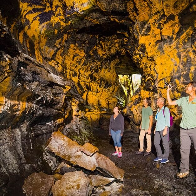 Deluxe Volcano Unveiled Tour and Golden Lava Cave Expedition