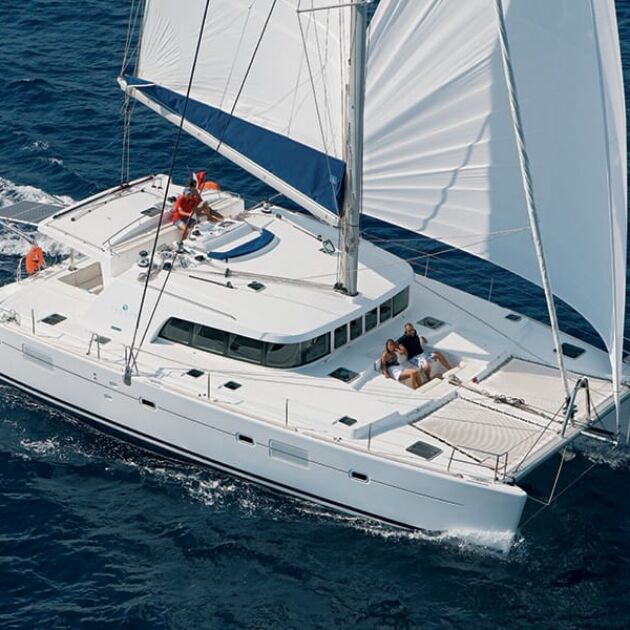 Kona Luxury Snorkel Sail - No Wiki Sailing Catamaran