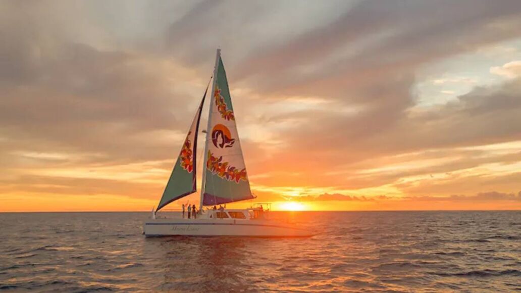 Sunset Dinner Sail & Fireworks Cruise