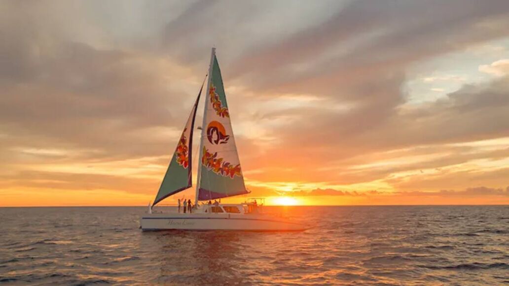 Sunset Dinner Sail & Fireworks Cruise