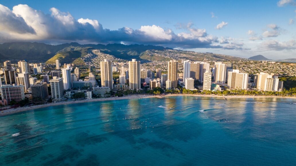 Hyatt Regency Waikiki Beach Sunset