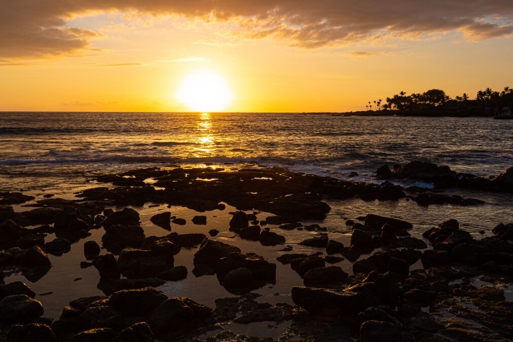 Sunset On Kailua Bay, Kailua-Kona, HawaiiIsland, Hawaii, USA