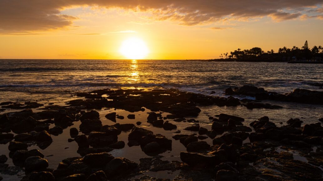 Sunset On Kailua Bay, Kailua-Kona, HawaiiIsland, Hawaii, USA