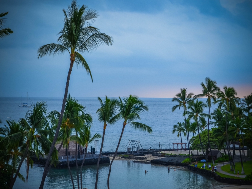 Kamakahonu Beach at Sunset