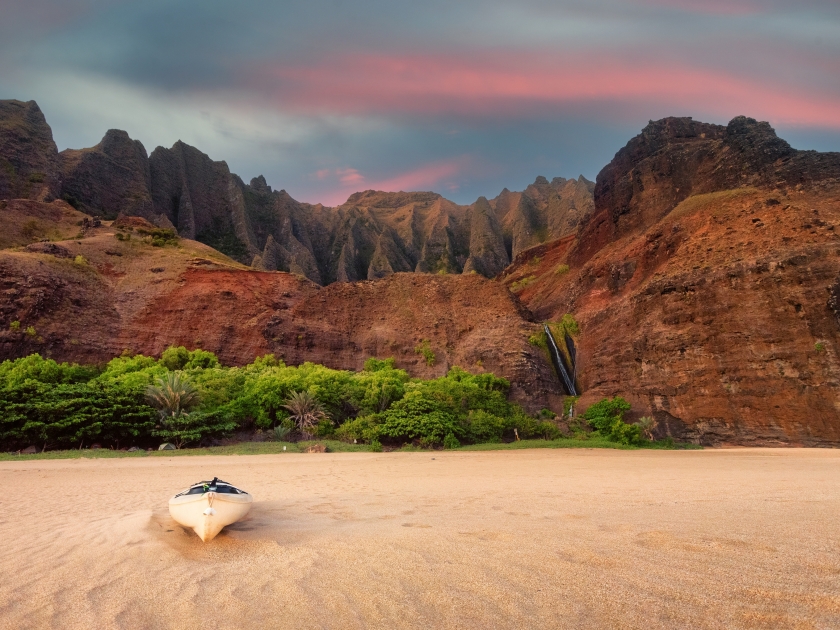 Early morning Kalalau Beach in the Na Pali Coast of Kauai, Hawaii