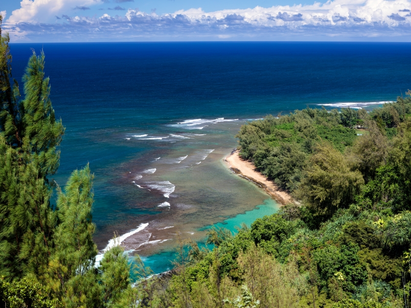 An elevated view of the Kalalau Beach and reef of Kauai's Ha'ena State Park