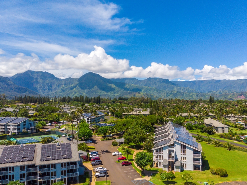 Beautiful pictures of the cliffs condominiums here on Kauai in the town of Princeville