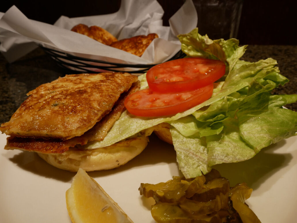 Grilled,Fish,Sandwich,In,Hawaii