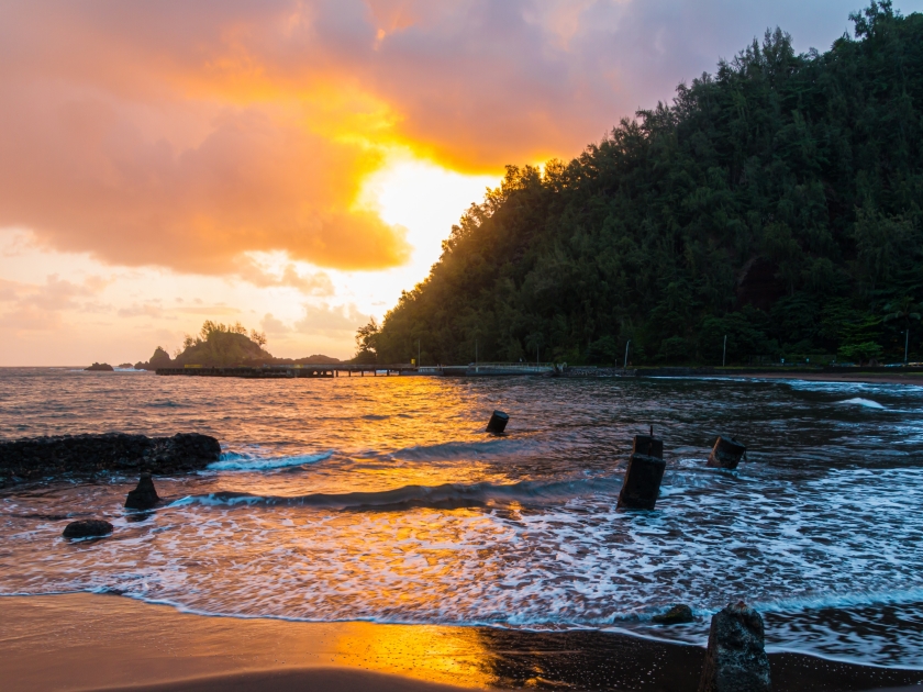 Sunrise at Hana Bay Beach Park, Hana, Maui, Hawaii, USA