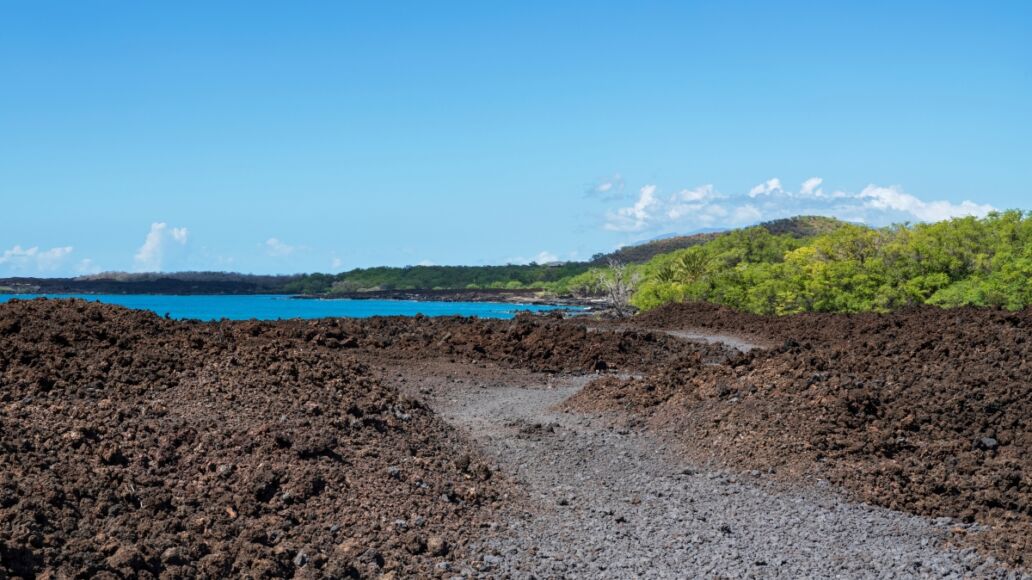 hoapili trail through lava field off la perouse bay of southern maui