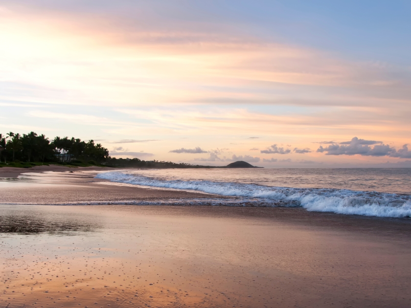 Located in Kihei, Keawakapu Beach is one of the longest and most popular beaches in Maui Hawaii