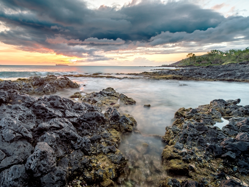 Sunset at La Perouse Bay in Maui, Hawaii