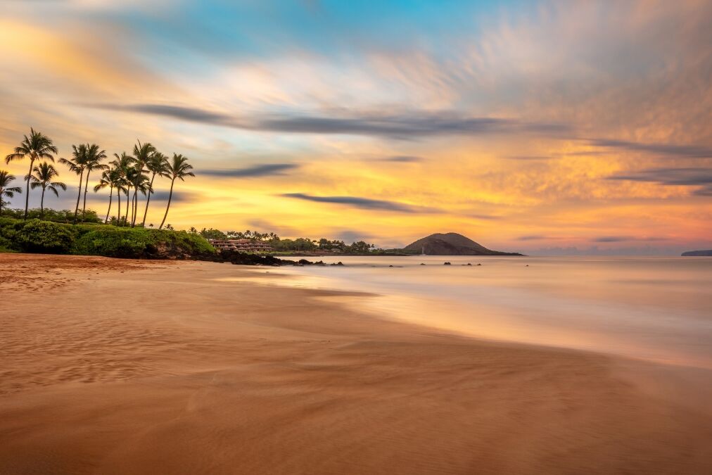 Hawaii phenomenal sunrise from Poolenalena Beach, Maui