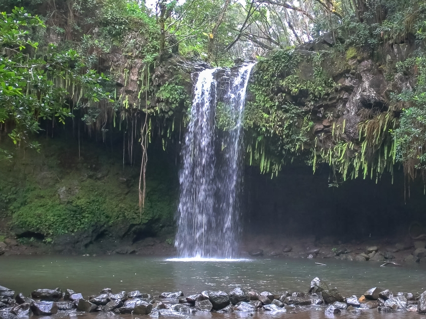 twin falls on maui's famous road to hana, also known as caveman falls