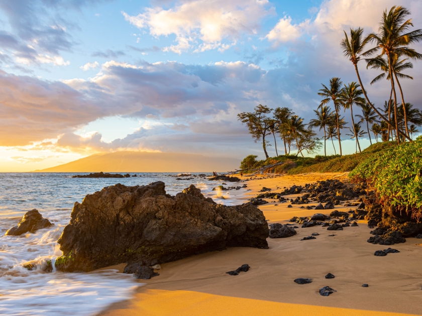 Sunset on The Golden Sand of Mokapu Beach, Wailea, Maui, Hawaii, USA