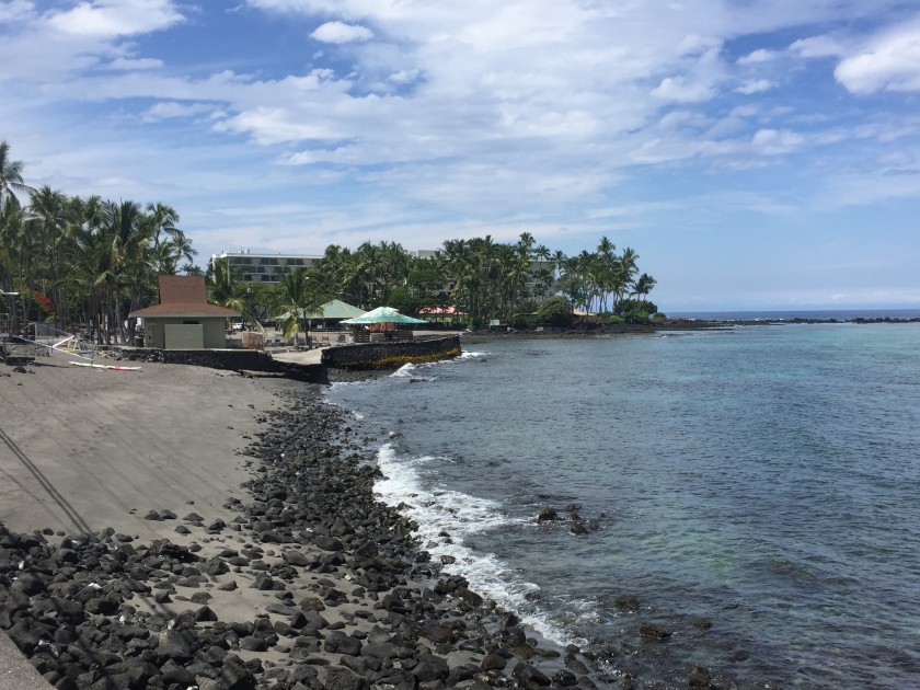 Kahaluu Beach Park closed for the day due to storm warning.