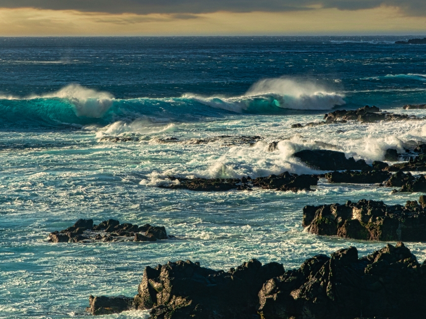 The rugged volcanic coastline of Kaena Point Oahu is the hiking path to the park from Yokohama Bay