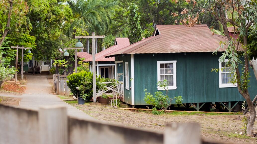 Hawaiian plantation village