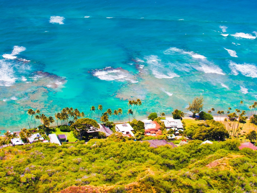 Oceanfront house in Oahu,Hawaii