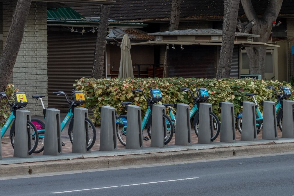 Honolulu, Hawaii, USA. November 12, 2020. Full rack of rental bicycles, popular with Waikiki Tourists, during the tourism ban for the corona virus.