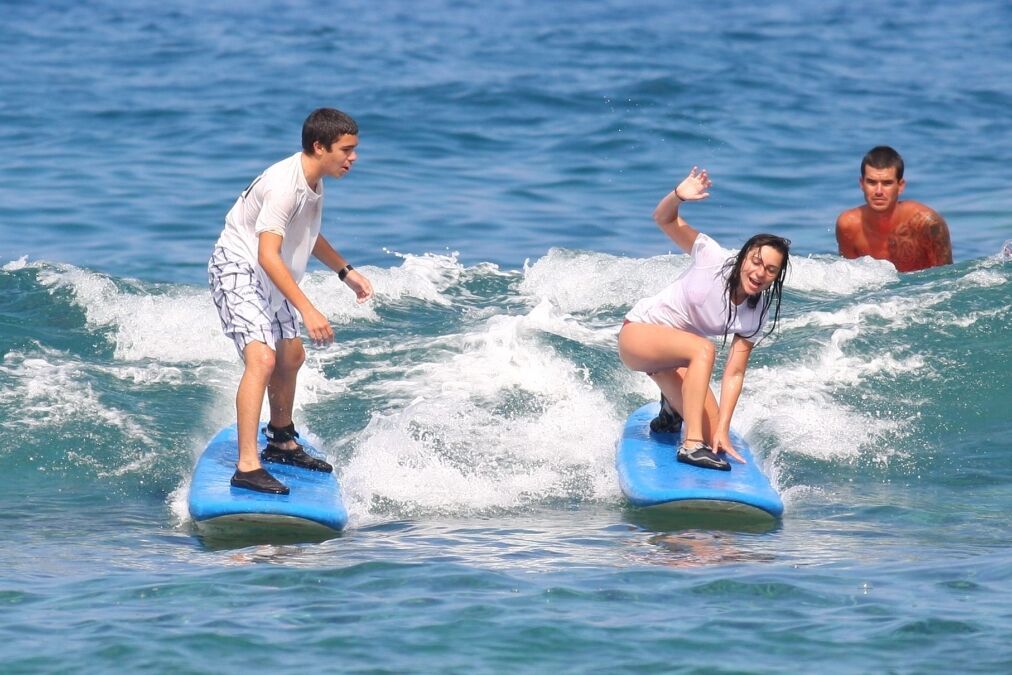 Hi Lifeguard Surf Instructors