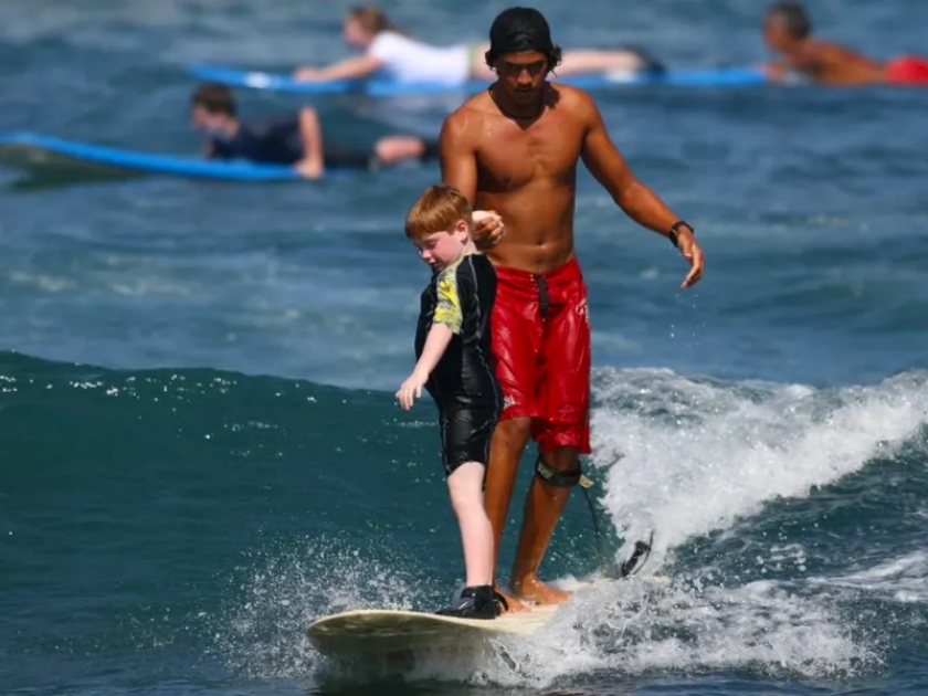 Hi Lifeguard Surf Instructors