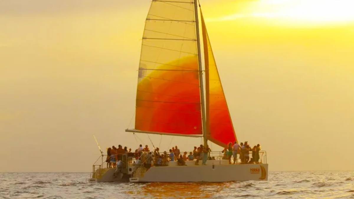 holokai catamaran photos