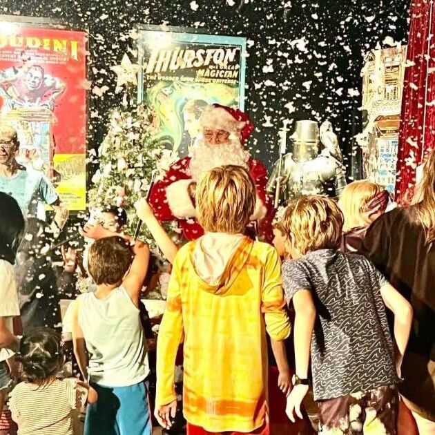 Let it Snow! A Honolulu Holiday Christmas & Magic Show in Waikiki
