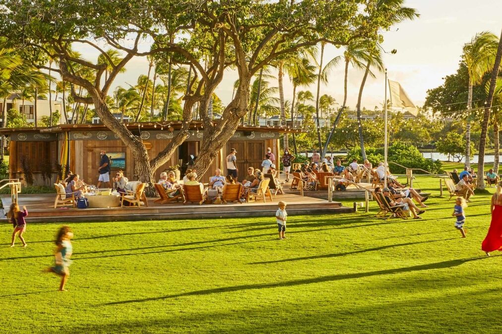 Mauna Lani Luau - Gourmet Polynesian Dinner & Fire-knife Dance