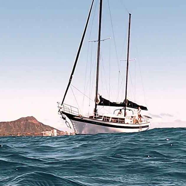 Private Sail for Couples - Sailing Eternal Tides Vintage Yacht