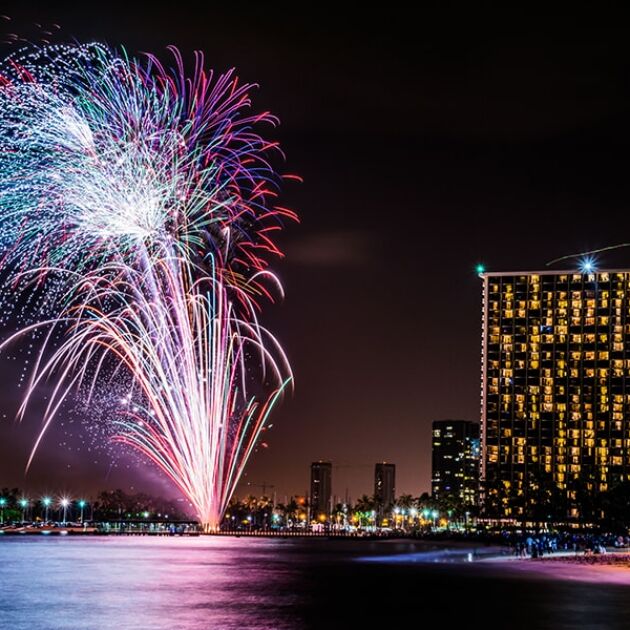 Sunset Dinner & Fireworks Sail with Cocktails - Spirit of Aloha