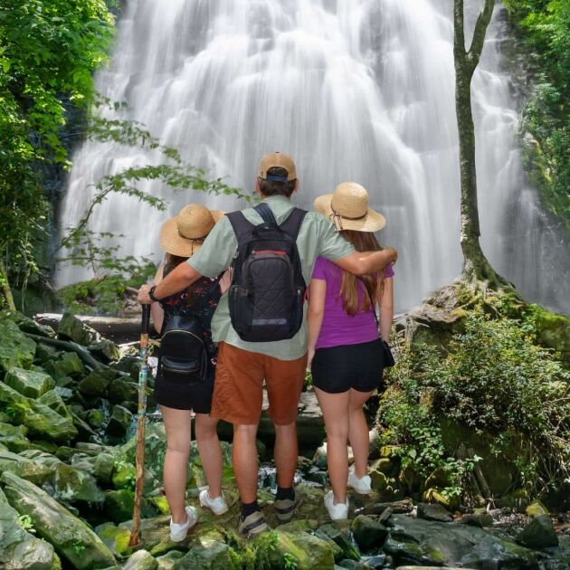 5-Hour Hana Rainforest Hiking Tour - Hike Maui