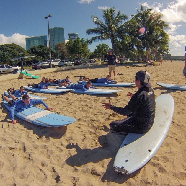 Surf HNL - Waikiki Surfing Lessons at Ala Moana Beach