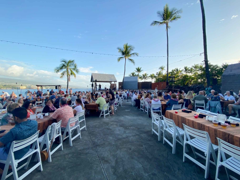 Island Breeze Big Island Kona Luau at King Kamehameha Hotel with Open Bar