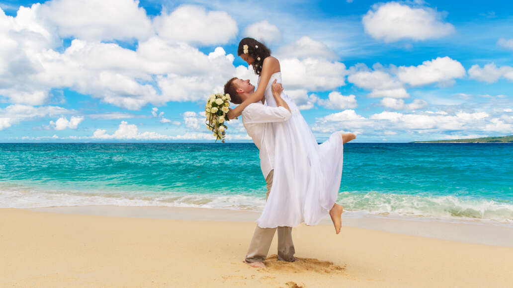 wedding couples by the bay