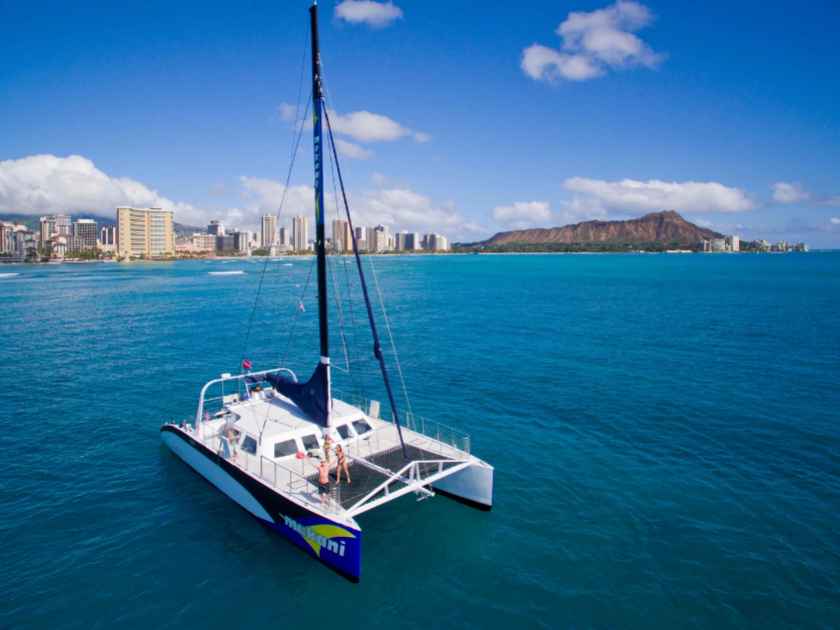 booze cruise catamaran waikiki